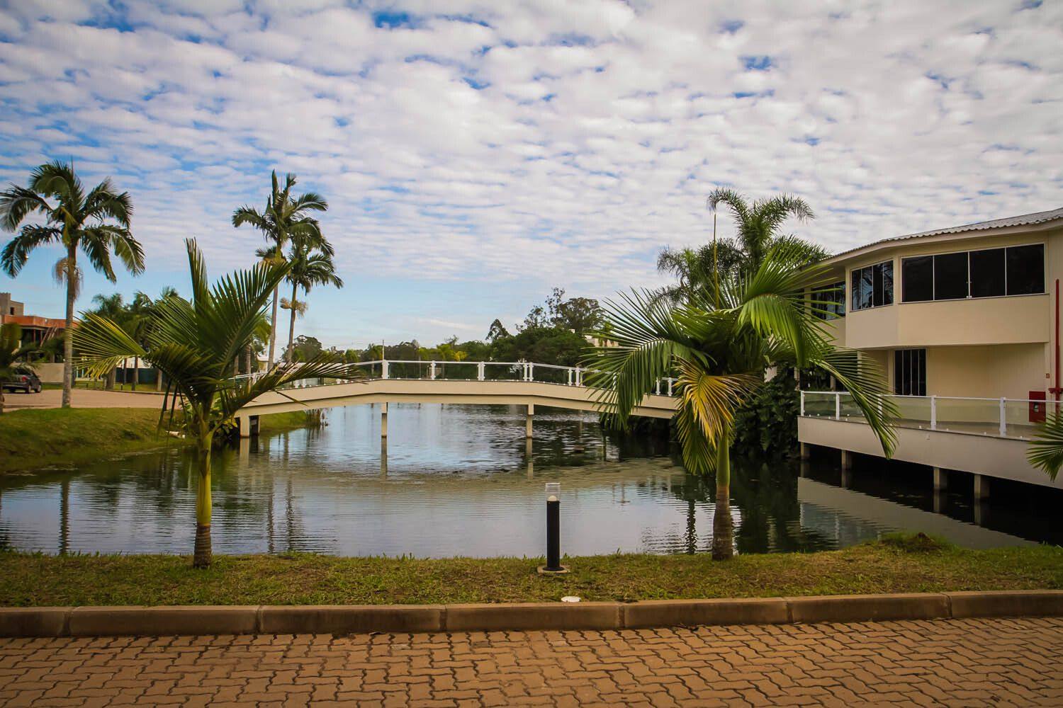 Ponte de acesso à ilha